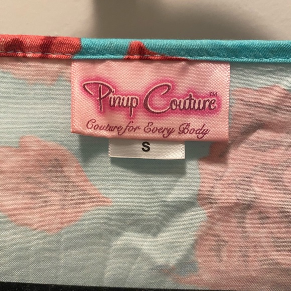 Pinup Couture dress blue with red flowers comes with bolero - Picture 3 of 7